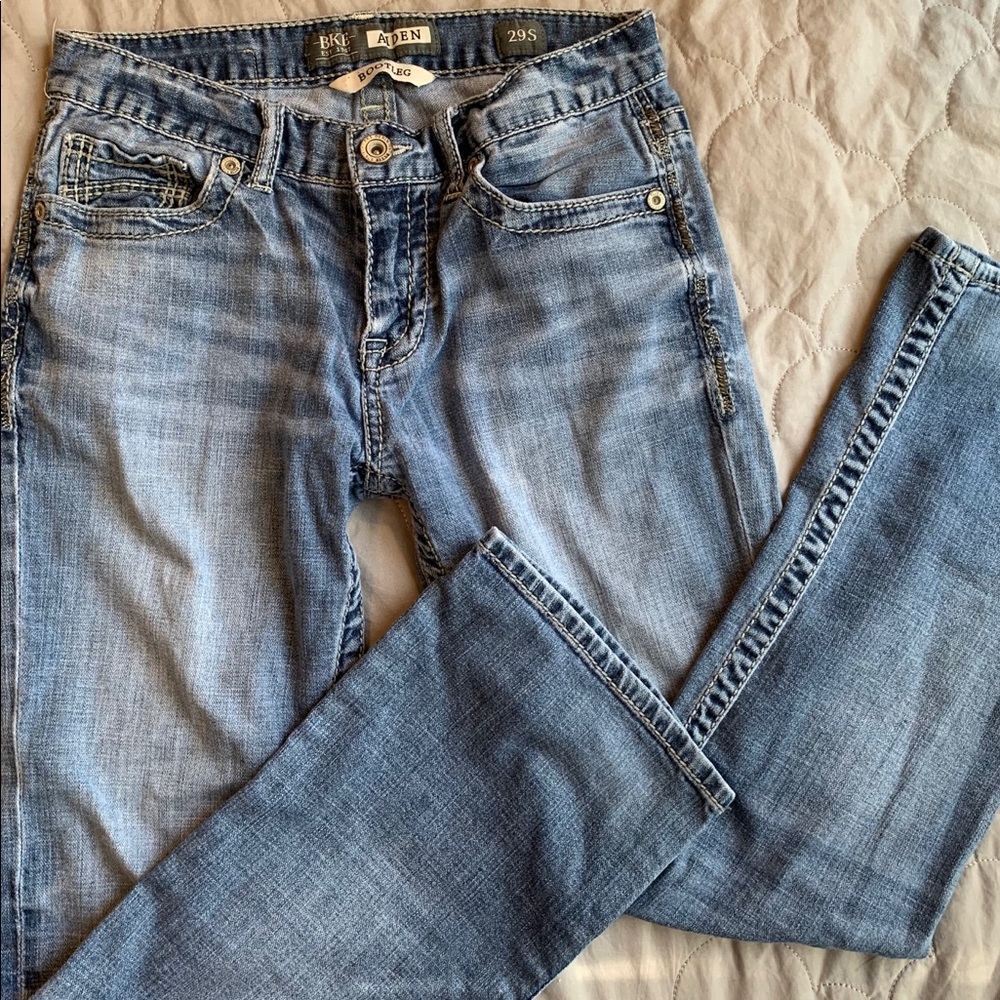 Mens BKE Aiden bootcut size 29s Buckle jeans.